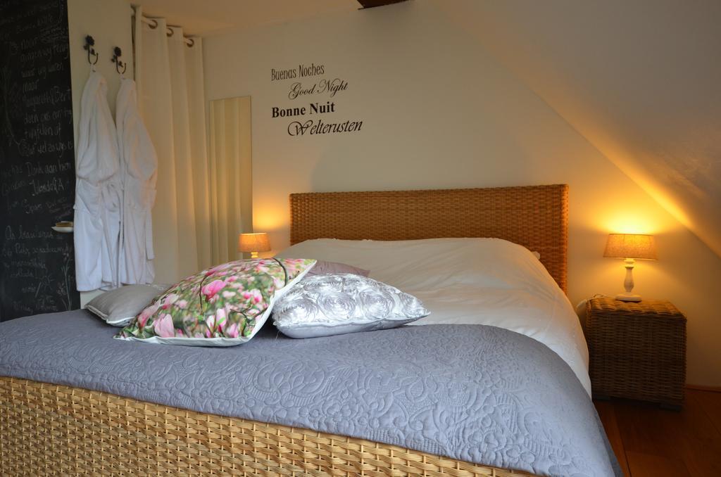 Bloemenhoeve Bed & Breakfast Birdaard Cameră foto