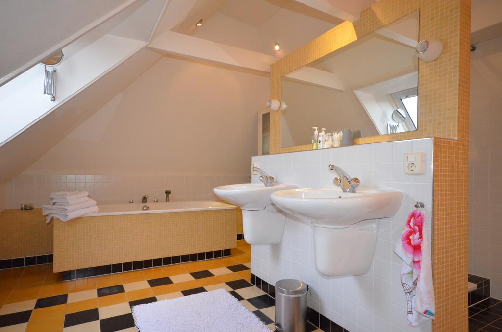 Bloemenhoeve Bed & Breakfast Birdaard Exterior foto